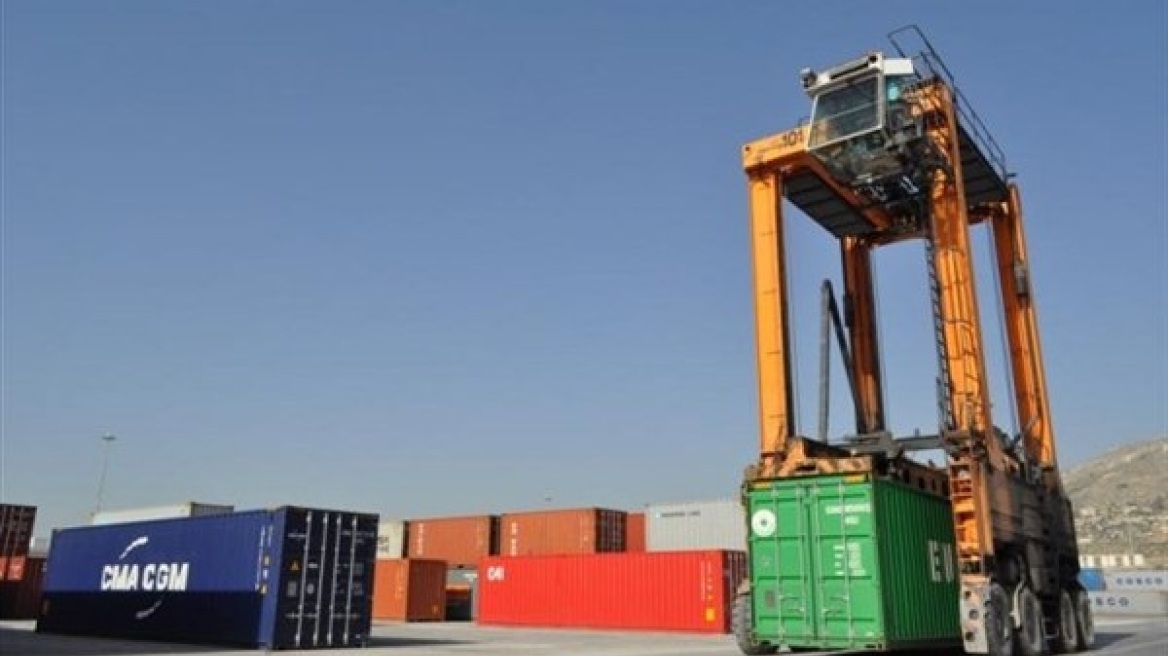 Κανονικά η λειτουργία στους προβλήτες της COSCO 