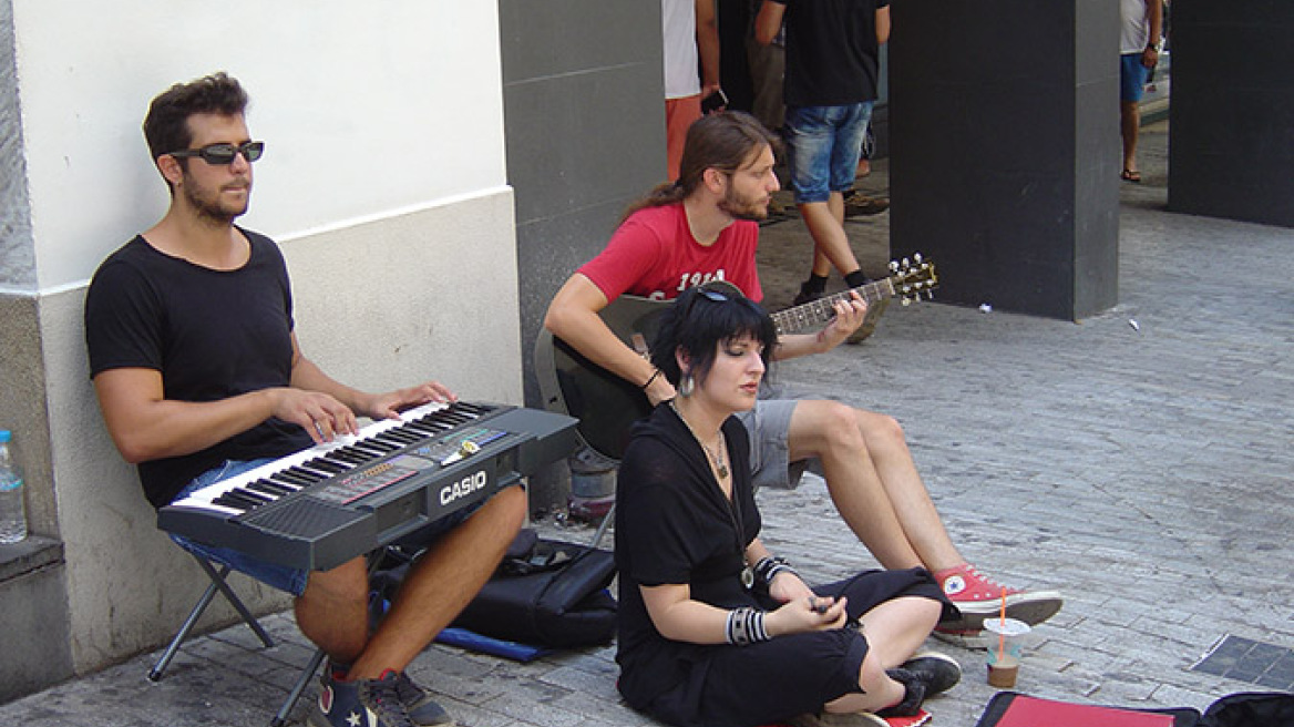 Στις γειτονιές της Αθήνας: Παγωτό χωνάκι, η «φτερού» και μια «όαση» στην Πανεπιστημίου