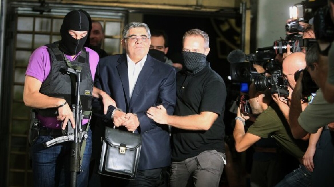 Τα τεχνάσματα των Χρυσαυγιτών για να «μπλοκάρουν» την ανάκριση