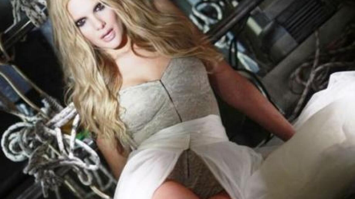 Νύφη θα ντυθεί η Θέλξη