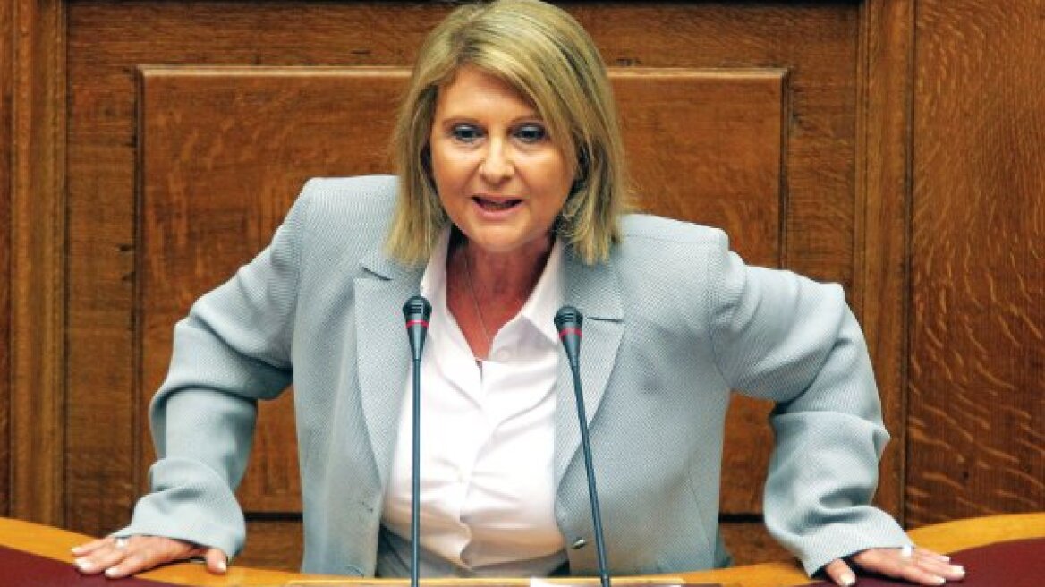 Βούλτεψη: Ελλιπής ενημέρωση προκάλεσε τη σύγχυση για το Παρίσι