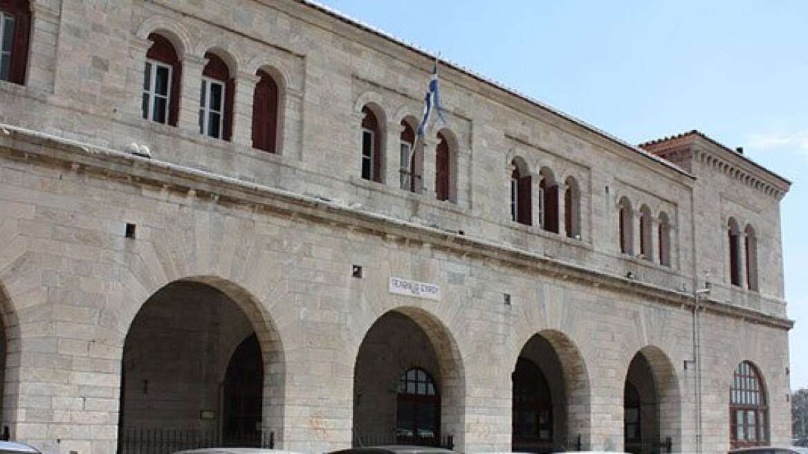 Προφυλακιστέος ο πρώην διευθυντής Πολεοδομίας της Σύρου