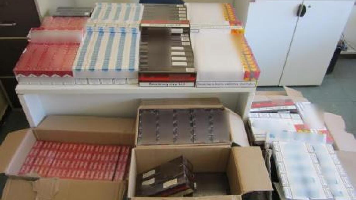 Πάτρα: Χιλιάδες πακέτα με λαθραία τσιγάρα είχαν 4 αλλοδαποί