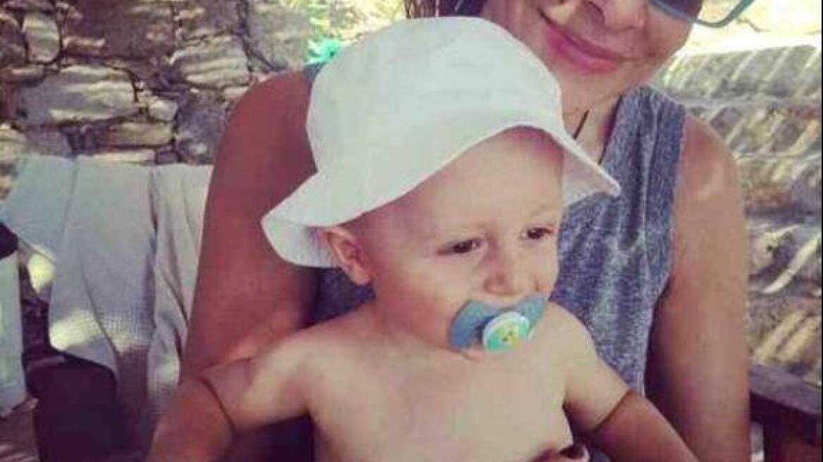 Τη Δευτέρα βαφτίζεται ο Καρβέλας junior