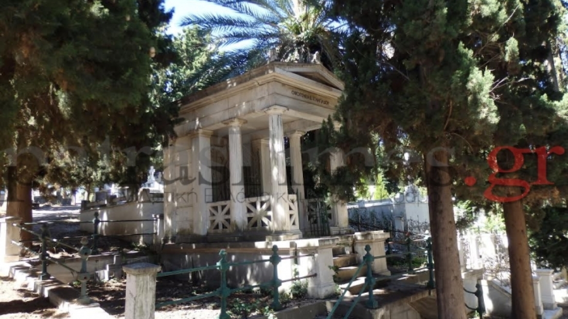 Πάτρα: Επιδρομές «κυνηγών» μετάλλων στο Α’ Δημοτικό νεκροταφείο 