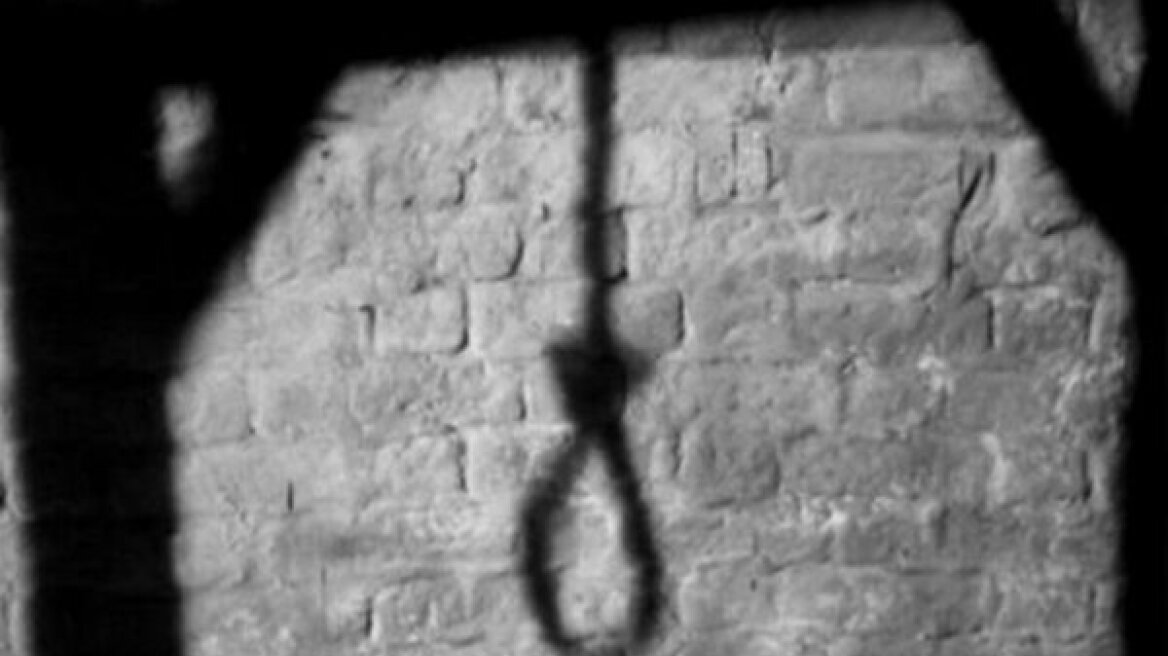 Αγρίνιο: 70χρονος βρέθηκε απαγχονισμένος στην αυλή του σπιτιού του