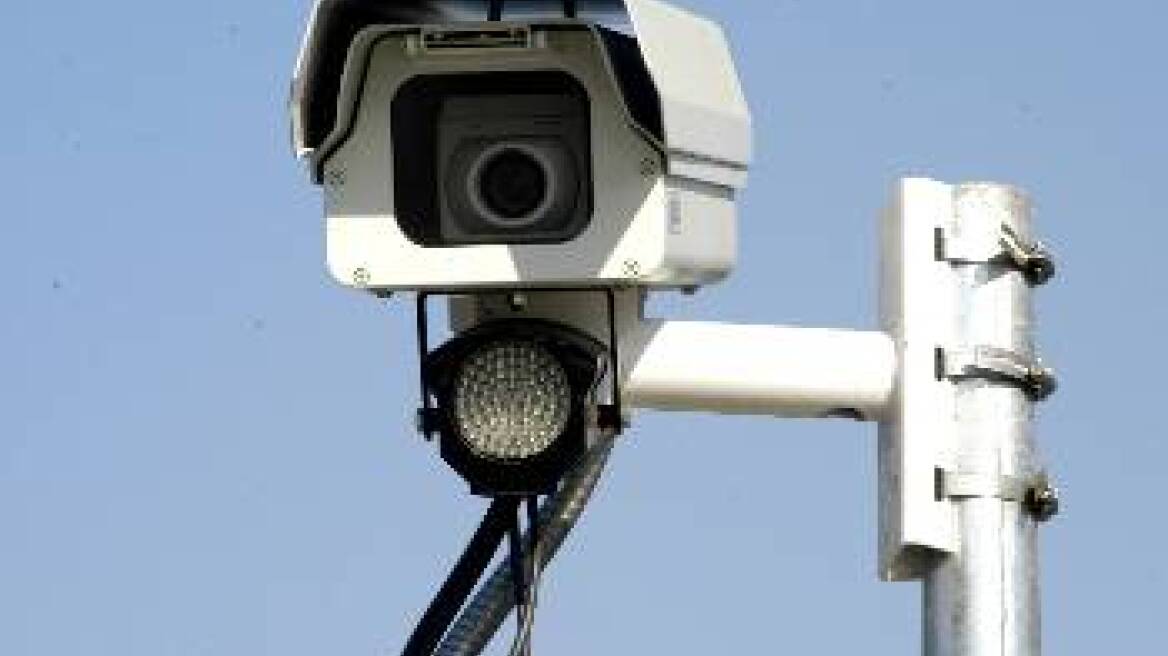 Κάμερες σε σχολεία και παιδικές χαρές στην Αθήνα