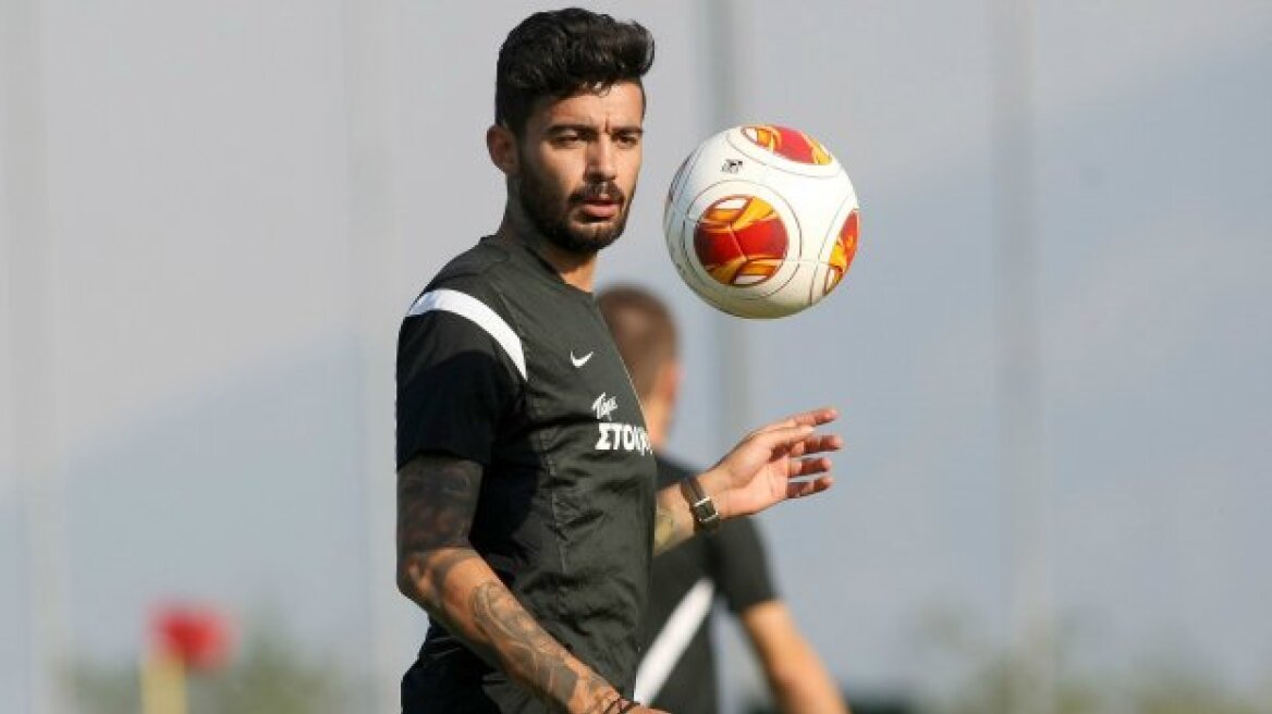 Ένα... τηλεφώνημα πριν υπογράψει ο Κλάους