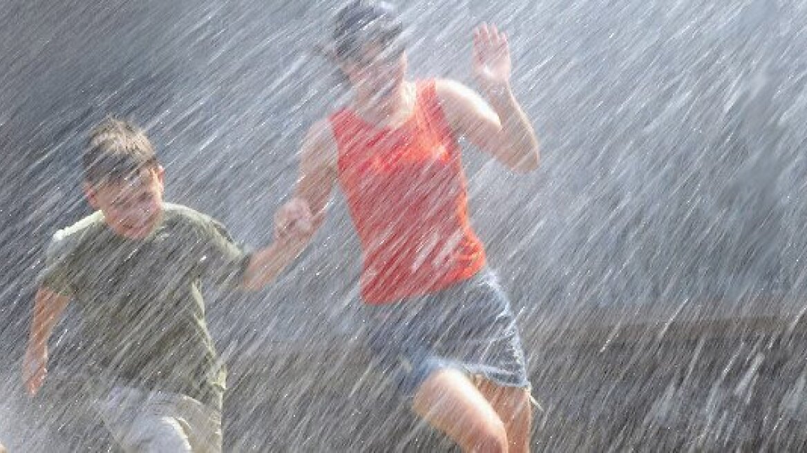 Kαλός ο καιρός, βροχές μετά το μεσημέρι 