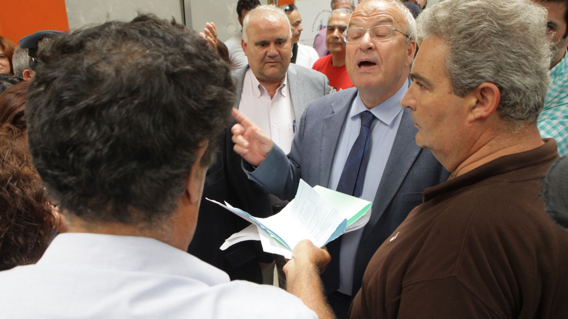 Έδιωξαν τον Λεωνίδα Γρηγοράκο από το Νοσοκομείο Ηρακλείου