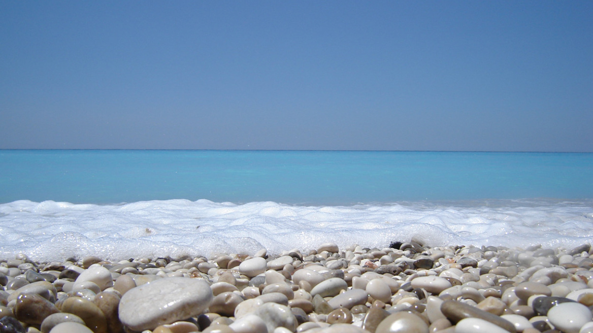 Τραγωδία στη Λευκάδα: Πνίγηκε 19χρονος μπροστά στους γονείς του
