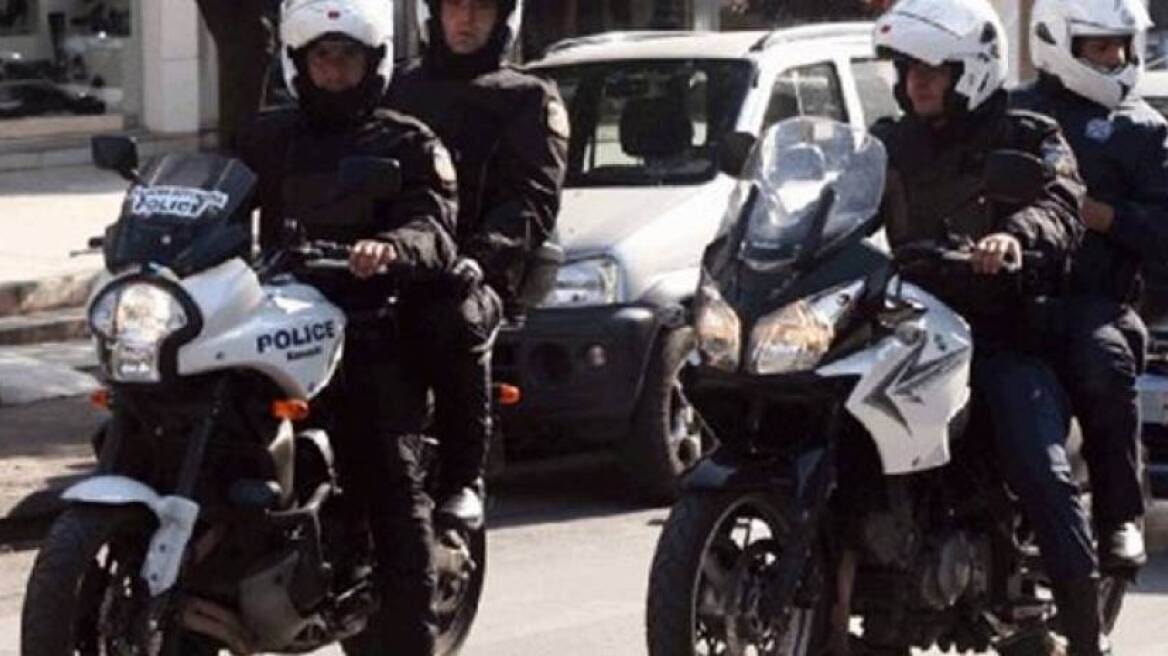  Νίκαια: Όπλα, σφαίρες και ναρκωτικά σε σπίτι 43χρονου