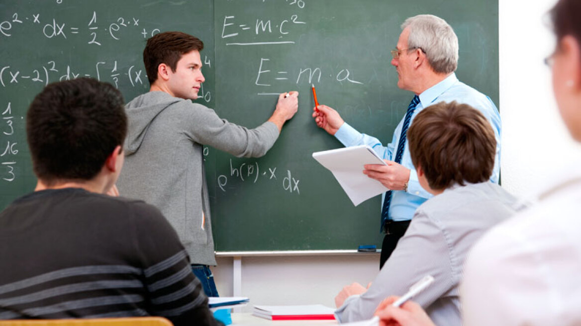 Τέλος Σεπτέμβρη θα έχουν καλυφθεί τα κενά των καθηγητών, επισημαίνει ο υφυπ. Παιδείας