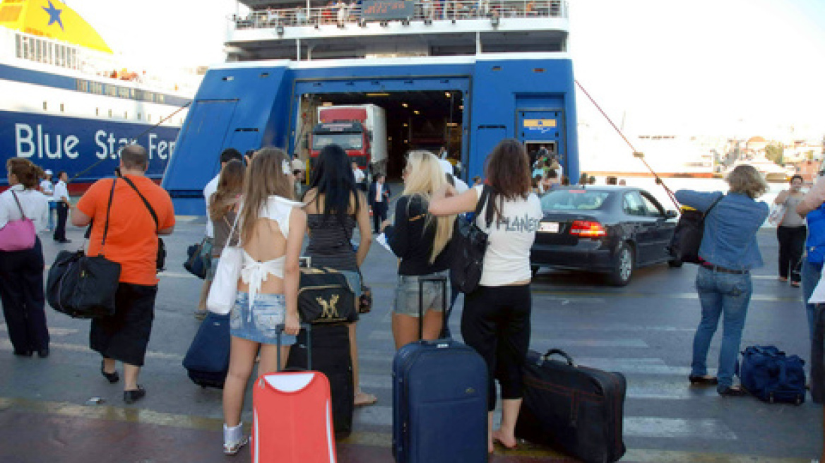 Όπου φύγει-φύγει οι Αθηναίοι για τις διακοπές τους