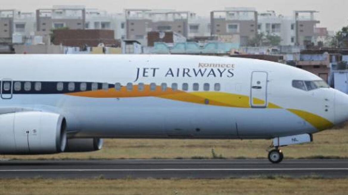 Ο πιλότος κοιμήθηκε, η συγκυβερνήτης έπαιζε με το τάμπλετ και το αεροπλάνο έπεσε 5000 πόδια!