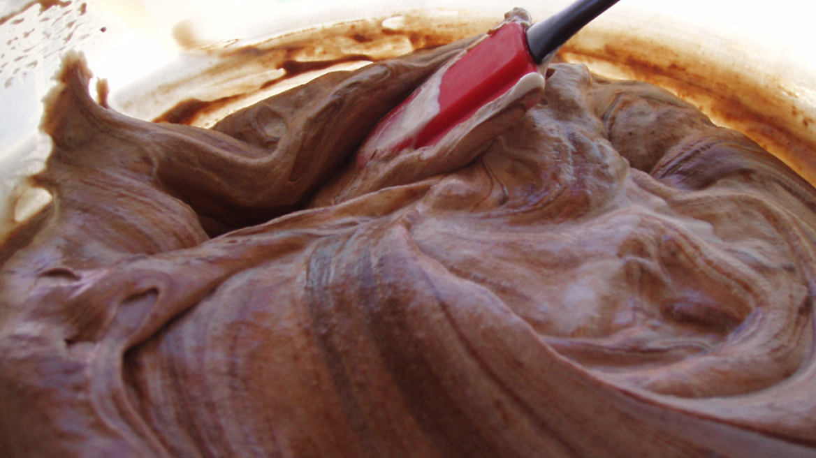 Η έλλειψη φουντουκιών παρασύρει και τις πραλίνες! 