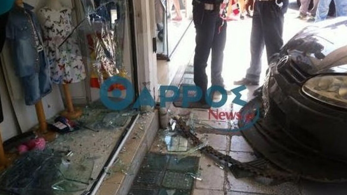 Καλαμάτα: Γυναίκα οδηγός «μπούκαρε» σε κατάστημα με βρεφικά είδη