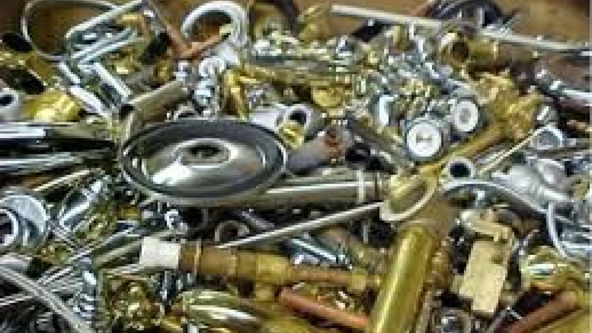 Πήραν στο κυνήγι τους... «κυνηγούς» μετάλλων!