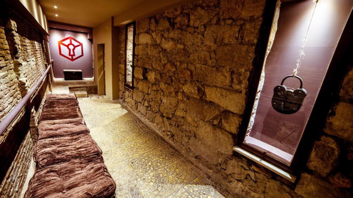 Αφήνουν την Ακρόπολη για τα... «δωμάτια απόδρασης» οι τουρίστες;