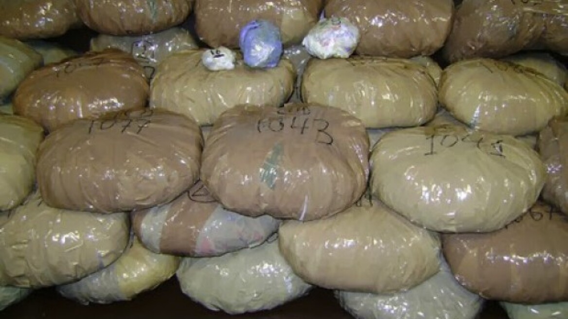 Αμφιλοχία: Μπλόκο της αστυνομίας σε 115 κιλά χασίς