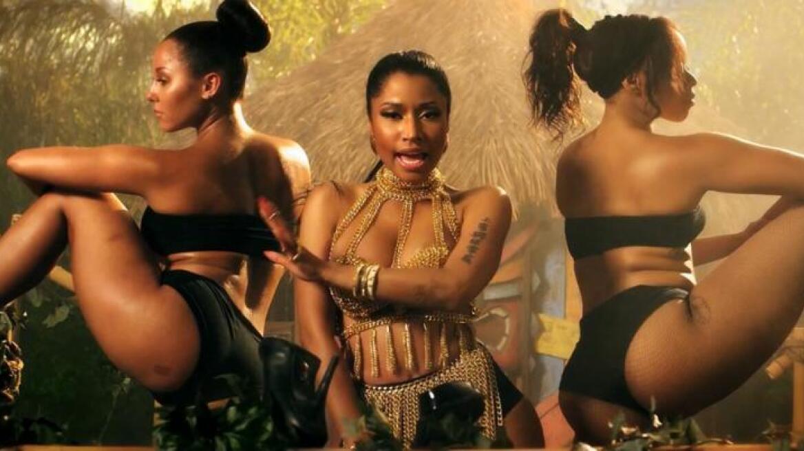 Τη δάγκωσε φίδι ενώ έκανε πρόβα στο... «Ανακόντα» 