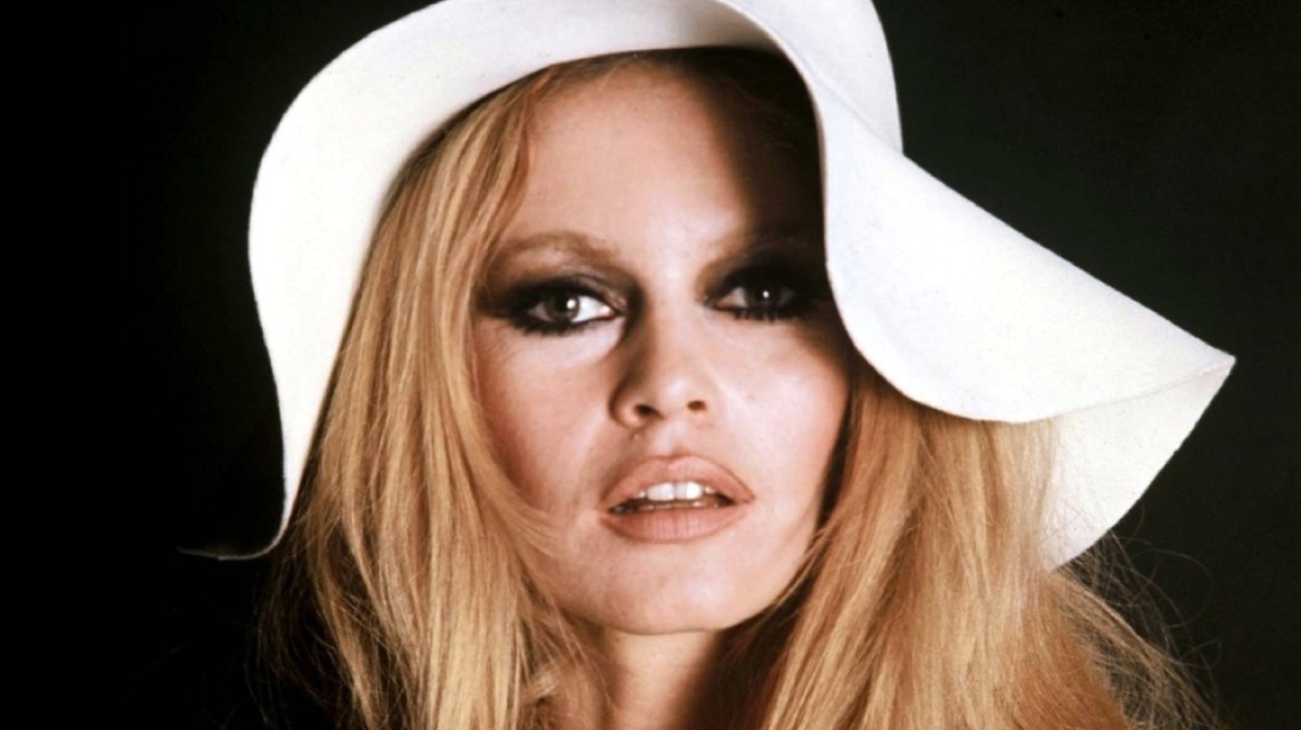 Μπριζίτ Μπαρντό:«Ζαν Ντ Αρκ του 21ου αιώνα η Λε Πεν»