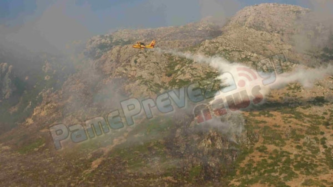 Πρέβεζα: Σε εξέλιξη η φωτιά στα Μουζακαίικα - Έκαψε πάνω από 180 στρέμματα