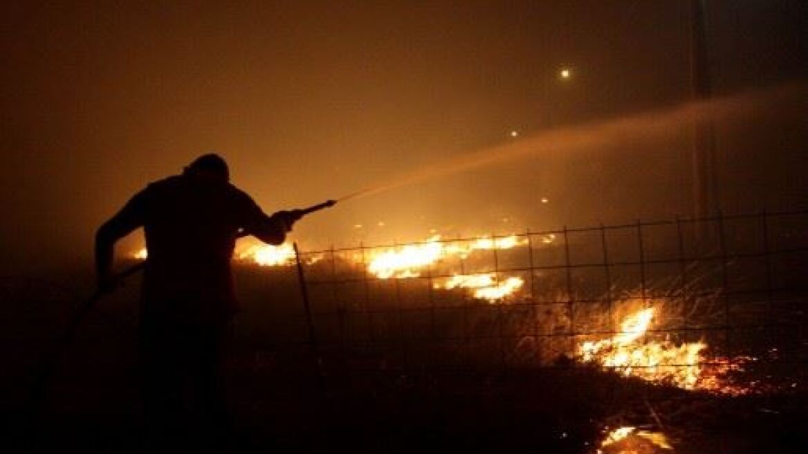 Η μια φωτιά μετά την άλλη το βράδυ στο Ρέθυμνο
