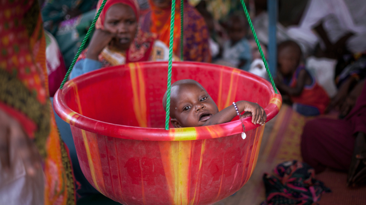 Νίγηρας: Ακόμα και ο επικεφαλής του κοινοβουλίου σε κύκλωμα εμπορίας βρεφών! 