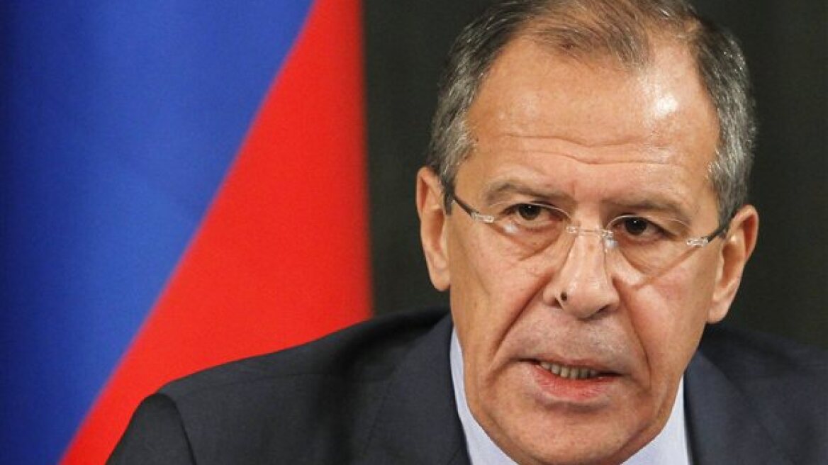 Λαβρόφ: Να αποσυρθούν οι ουκρανικές δυνάμεις από θέσεις που μπορούν να πλήξουν αμάχους