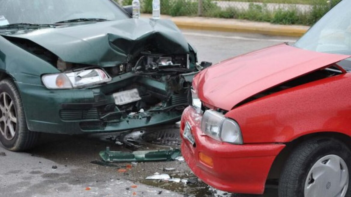 Θεσσαλονίκη: Καραμπόλα με δέκα αυτοκίνητα και ένα λεωφορείο