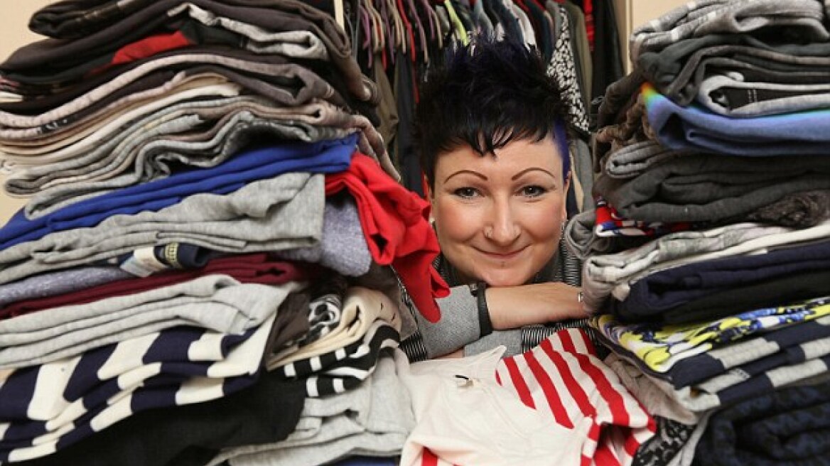 Εφτασε στα πρόθυρα διαζυγίου λόγω του εθισμού της στα... ψώνια