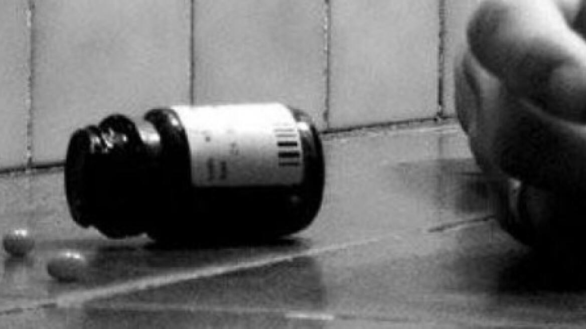 Δύο απόπειρες αυτοκτονίας στην Κρήτη: Ο ένας πήρε χάπια και ο άλλος ήπιε φυτοφάρμακο 