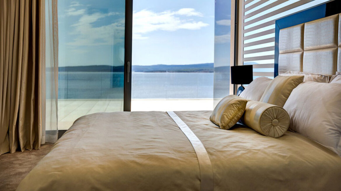 Ξένοι επενδυτές ρίχνουν 4 δισ. ευρώ σε πολυτελή ξενοδοχεία