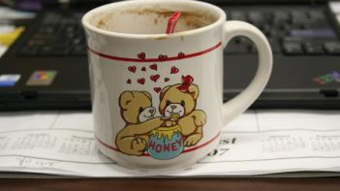 ΗΠΑ: Στο δικαστήριο γιατί... εκσπερμάτισε στον καφέ της συναδέλφου