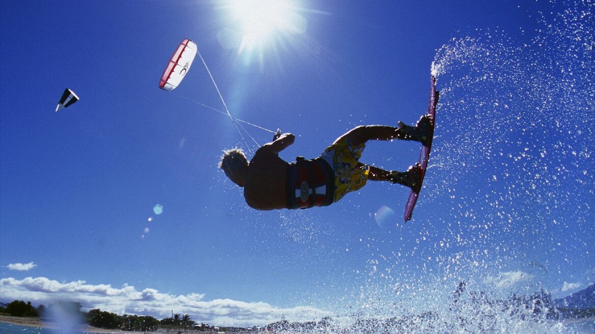 Ρόδος: Το kite surf τον έριξε στα βράχια