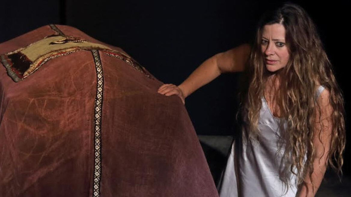 «Κλυταιμνήστρα: Είσαι ευτυχισμένος τώρα νεκρέ Αγαμέμνων;» στο ίδρυμα Μιχάλης Κακογιάννης