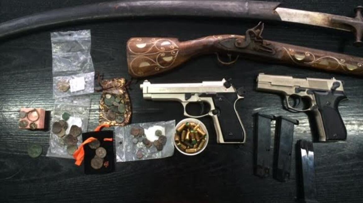 Χασισοκαλλιεργητές είχαν όπλα και αρχαία στην Ξάνθη