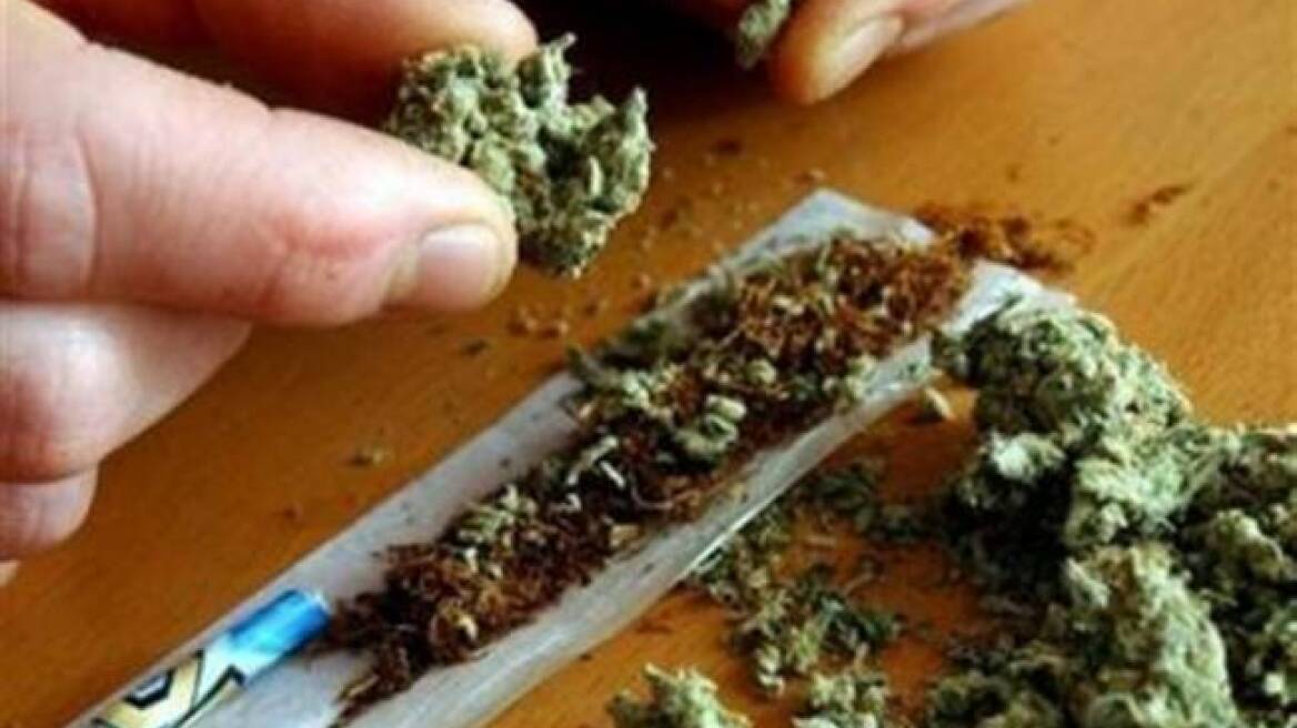 Καταδίωξη για μητέρα και γιο με ποσότητες χασίς!