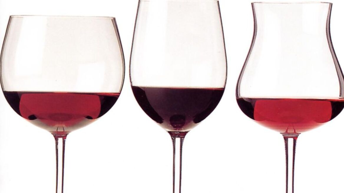 Ιταλία: Ήθελαν να «ρίξουν» στην αγορά 165.000 φιάλες φτηνού κρασιού ως οίνο Τοσκάνης