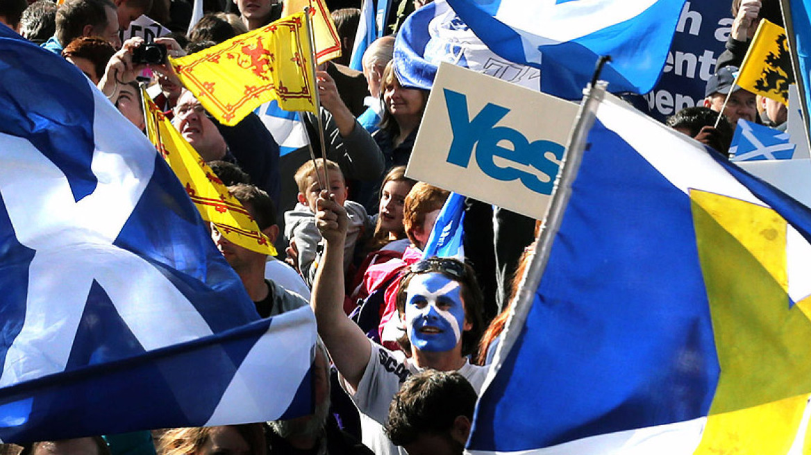 «Πανστρατιά» στην Αγγλία για να μην αποσχιστεί η Σκωτία