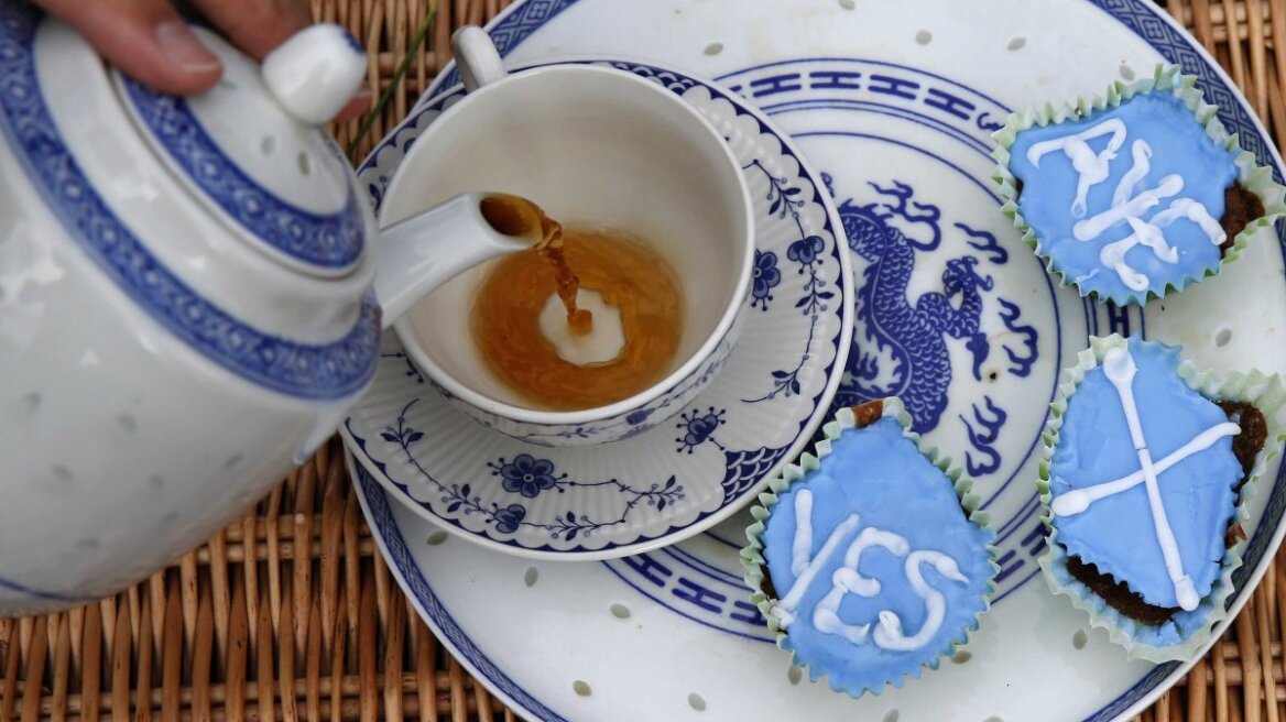 «Business Insider»: Πώς συνδέεται η ανεξαρτησία της Σκωτίας με το ελληνικό Grexit 