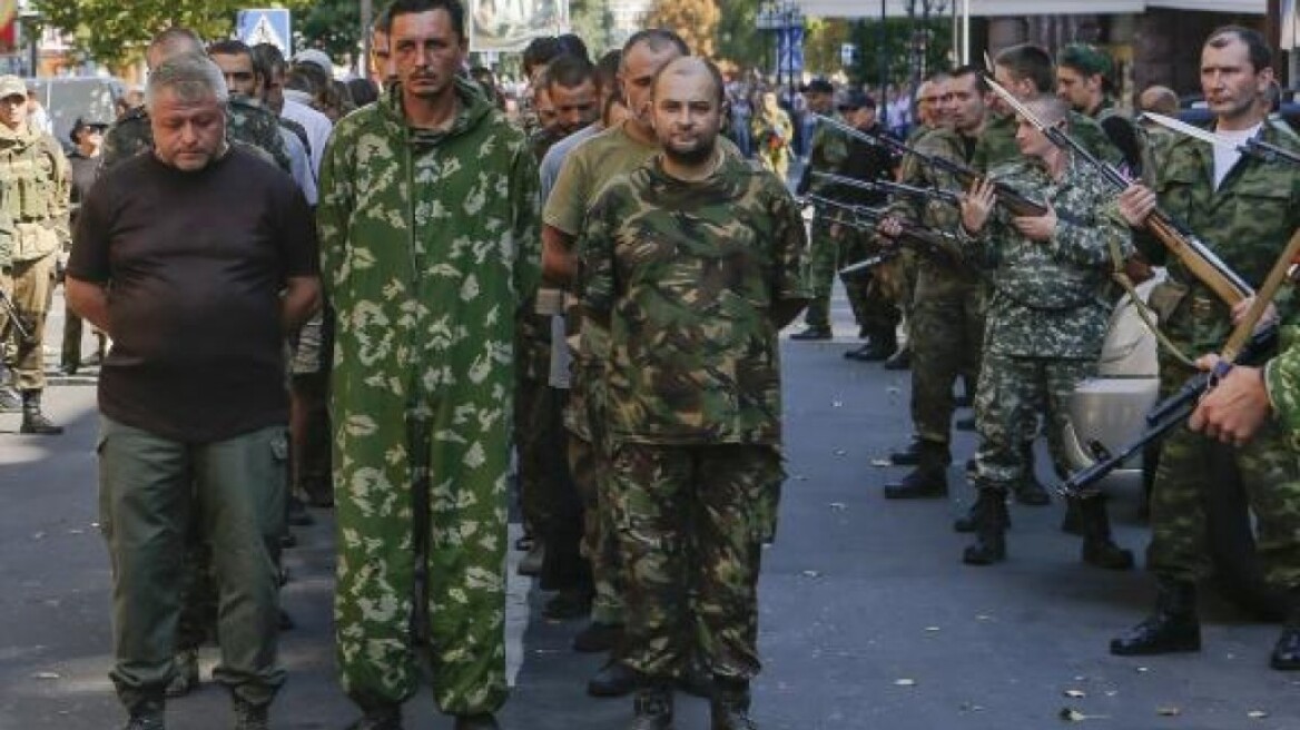 Ουκρανία: Οι φιλορώσοι έχουν απελευθερώσει 648 Ουκρανούς αιχμαλώτους