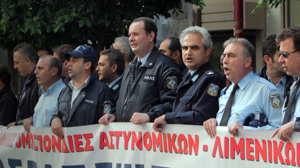 Το ΣτΕ δίνει προθεσμία δύο μήνες στην κυβέρνηση για να επιστρέψει τα αναδρομικά στους ενστόλους