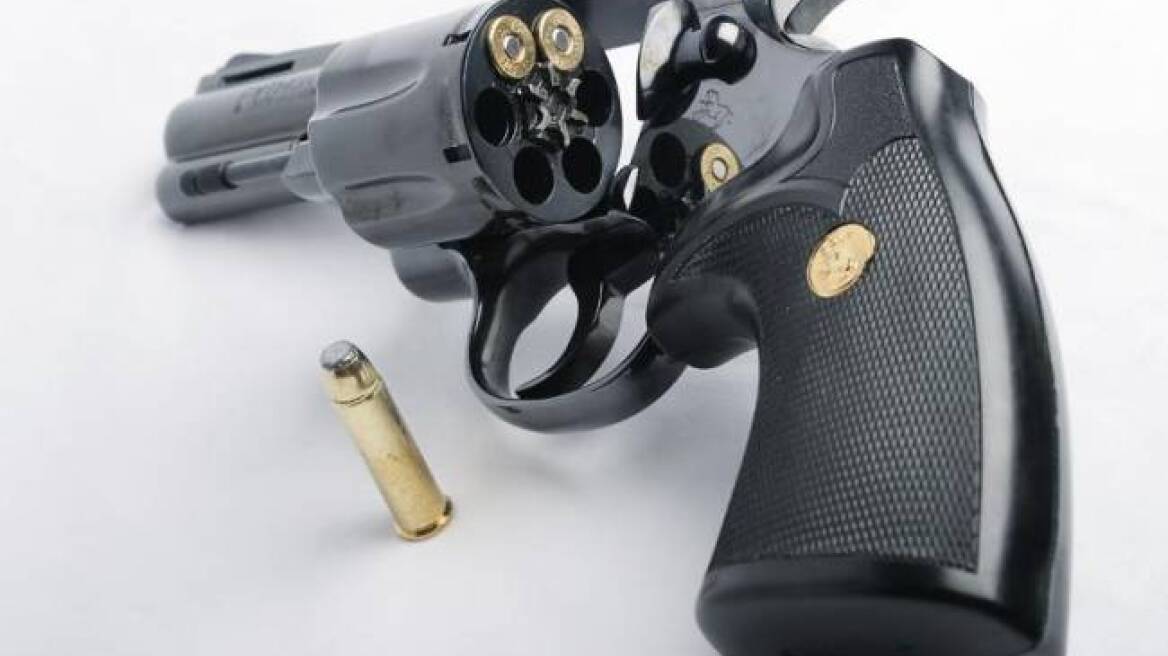 Αγρίνιο: Και κατείχε παράνομα όπλα και δεν τα φύλαγε σωστά!