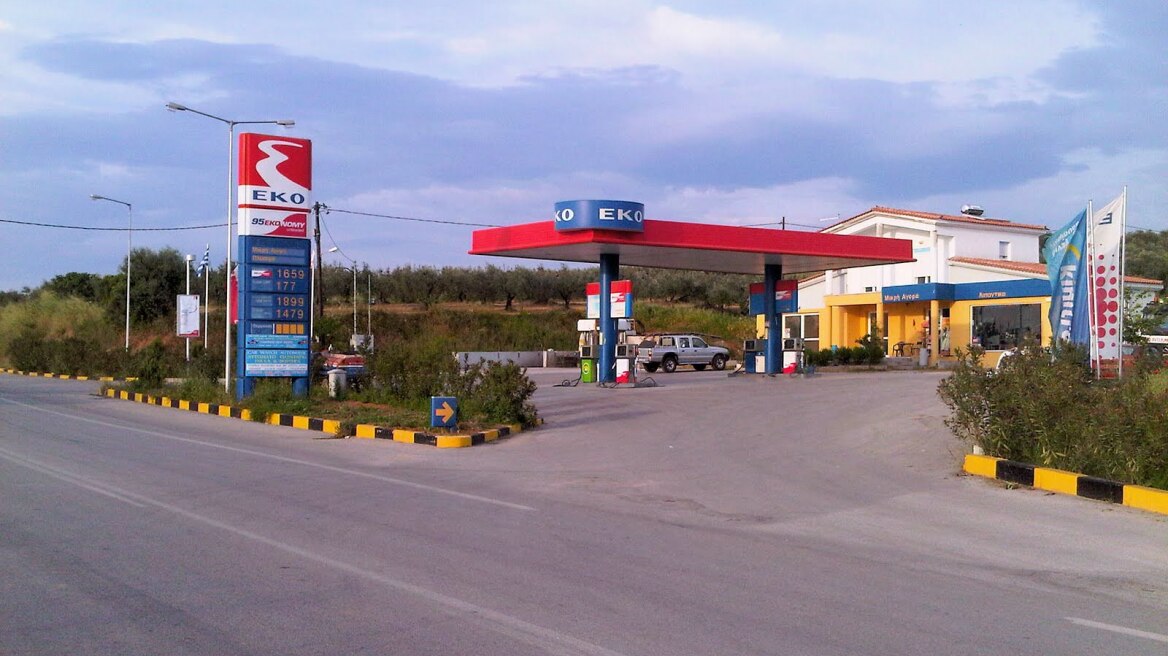 Ναύπλιο: «Χτύπησαν» τρία βενζινάδικα στη σειρά