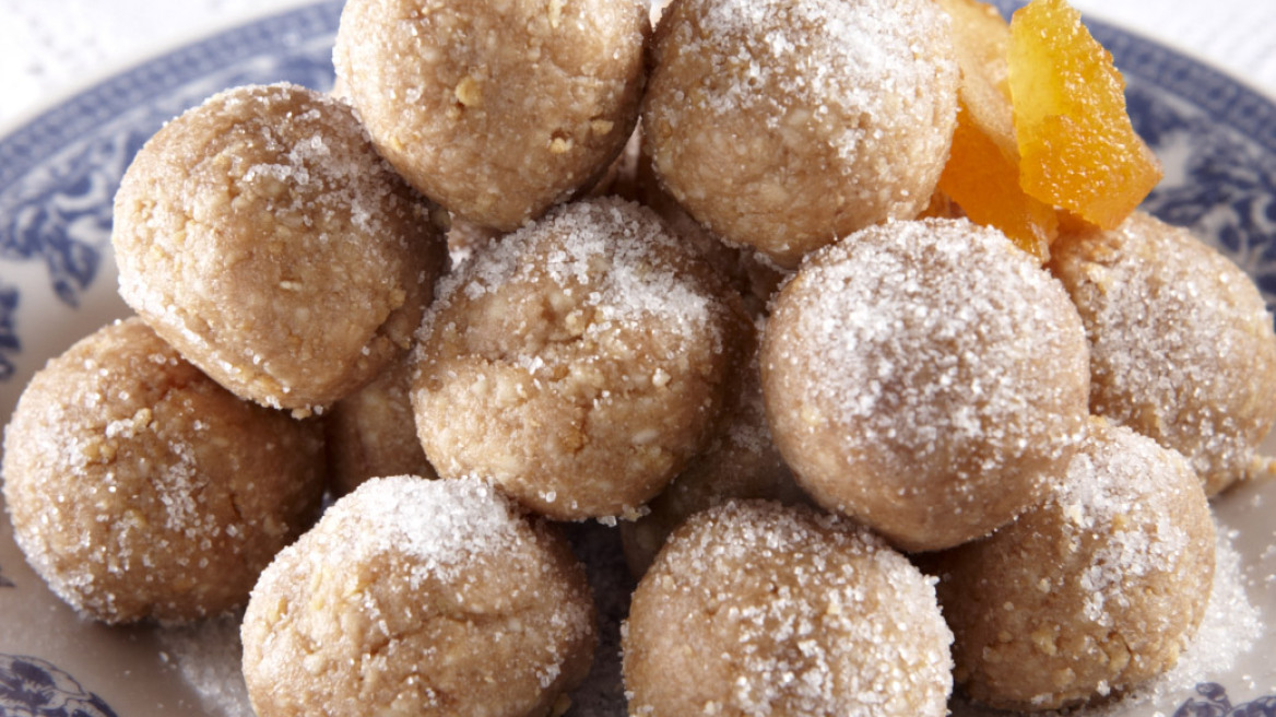 Αμυγδαλωτά πραλίνας με πορτοκάλι