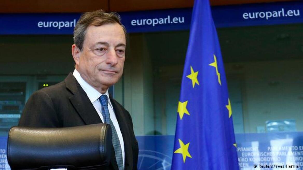 Die Presse: «Ελληνικά σκουπίδια» θέλει να αγοράσει ο Ντράγκι