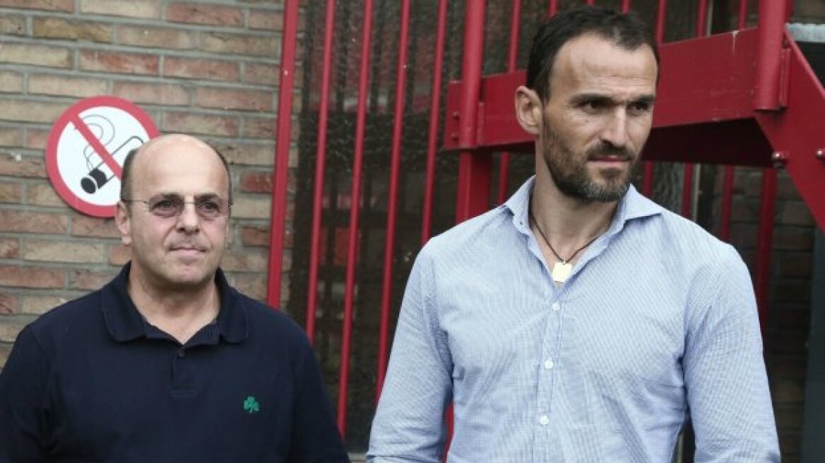 Τα είπε με ξένους και αρχηγούς ο Νταμπίζας