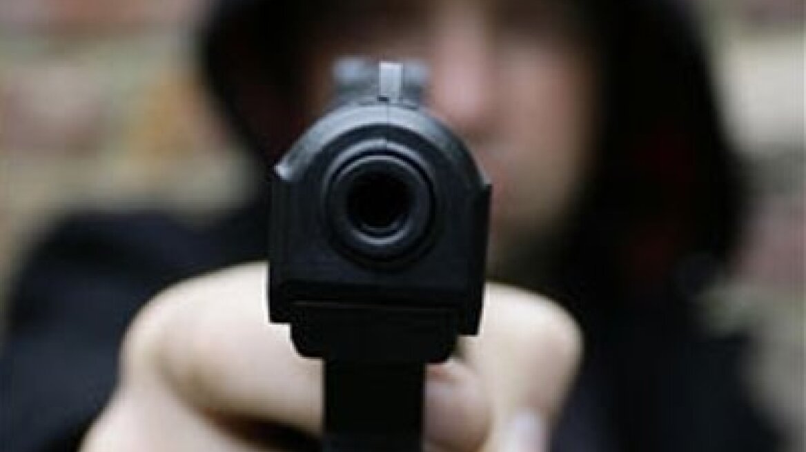 Λήστεψαν ζαχαροπλαστείο στη Θεσσαλονίκη